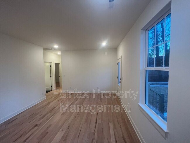 Building Photo - 2810 Cascadilla St