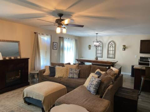 Foto del edificio - 1103 Farmhouse Ln