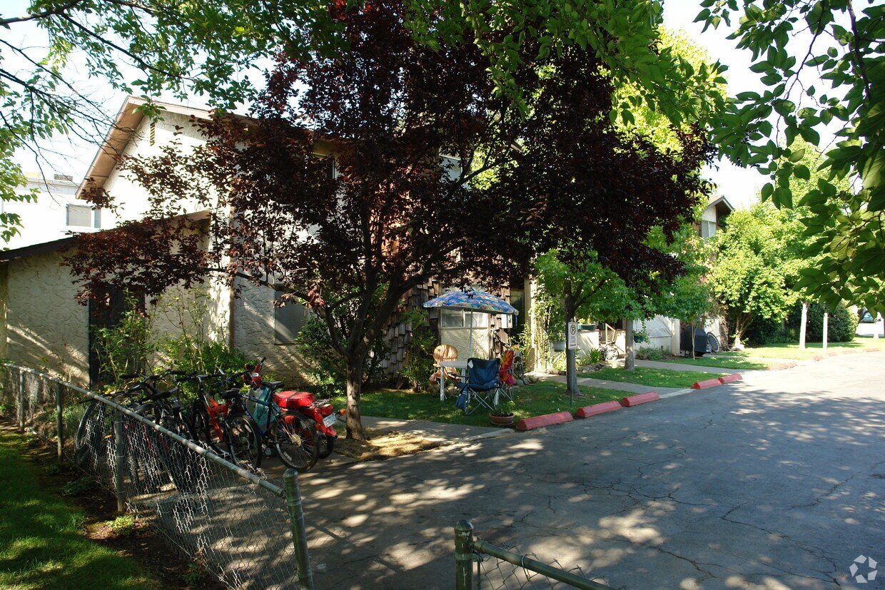 2250 Notre Dame Blvd, Chico, CA 95928 Apartments in Chico, CA