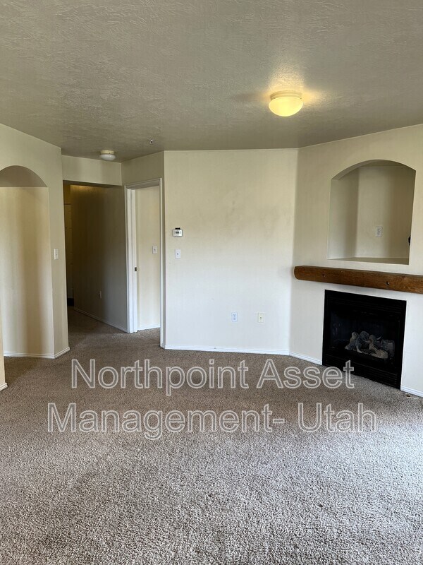 Foto del edificio - 1790 Fox Bay Dr