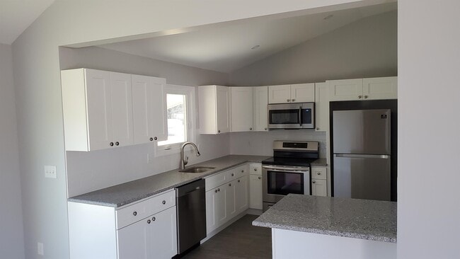 Building Photo - 25 Audrey Ln