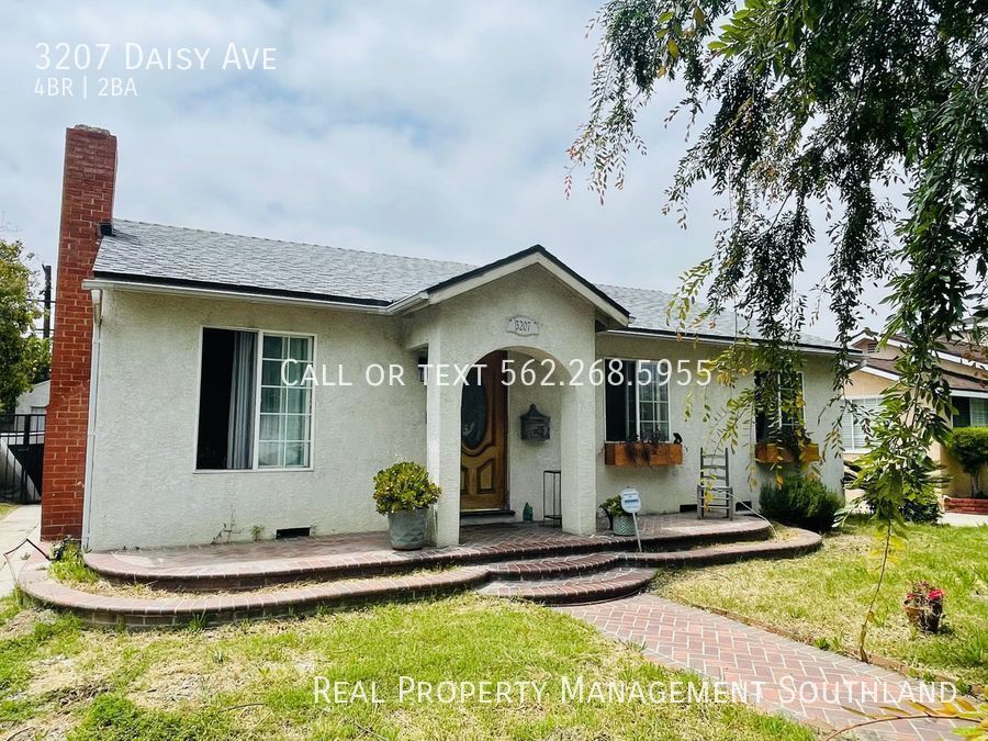 Primary Photo - Remodelled 4 Bedroom Home Plus Office with...