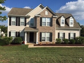 Building Photo - 9902 Spring Park Dr
