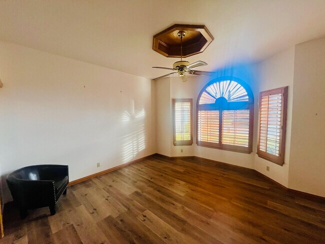 Foto del edificio - 2831 Ash Glen Ave