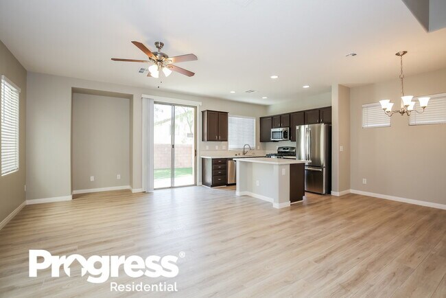 Foto del edificio - 6468 Raven Hall St