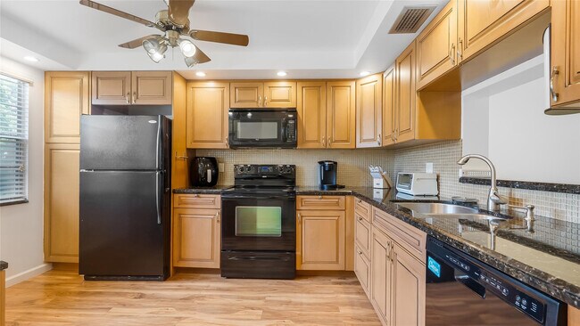 Foto del edificio - 2201 Lucaya Bend