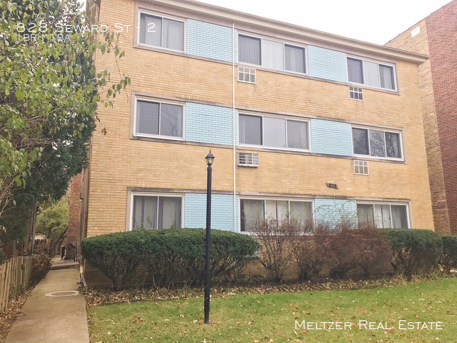 Foto principal - 828 Seward St