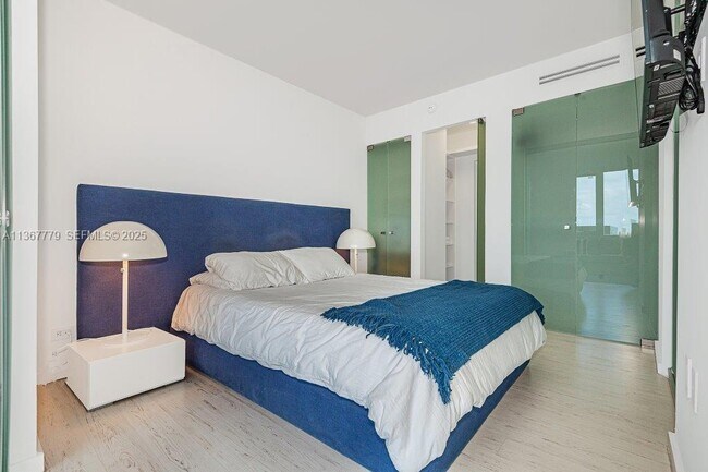 Foto del edificio - 2301 Collins Ave