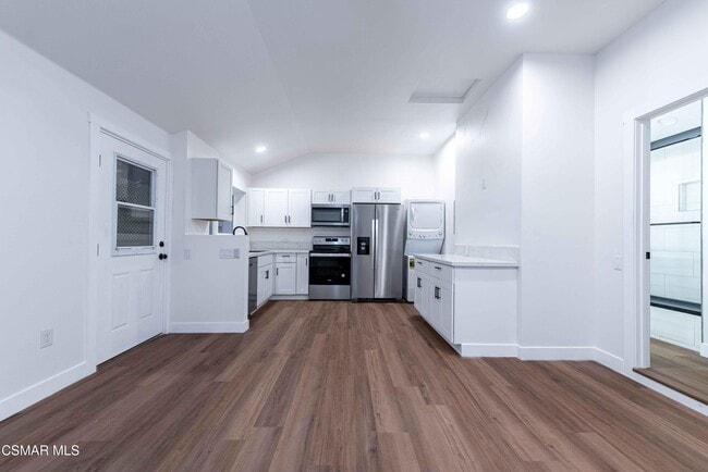 Building Photo - 2642 Blue Ridge Cir