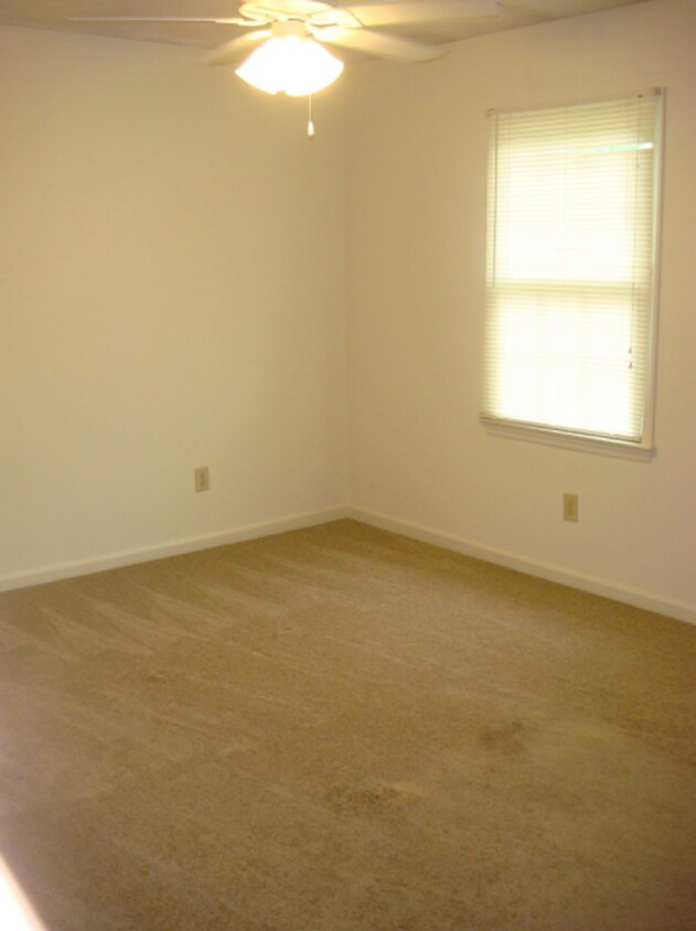 Foto del edificio - Duplex in Auburn!