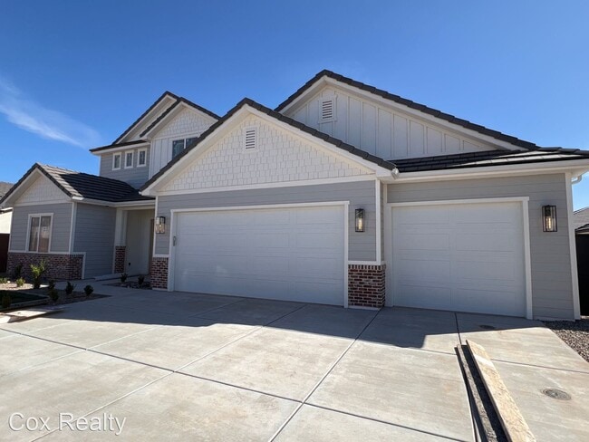 Building Photo - 5 br, 4 bath House - 444 E 4235 S