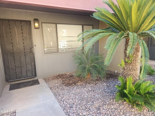Building Photo - 1730 W Emelita Ave