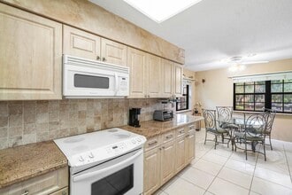 Building Photo - 6446 Aspen Glen Cir