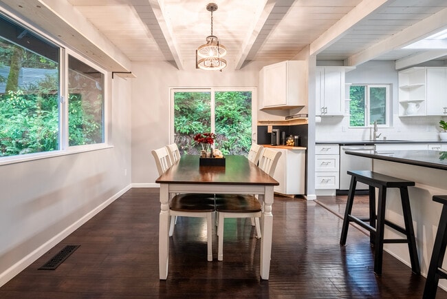 Foto del edificio - 3610 NE Old Belfair Hwy