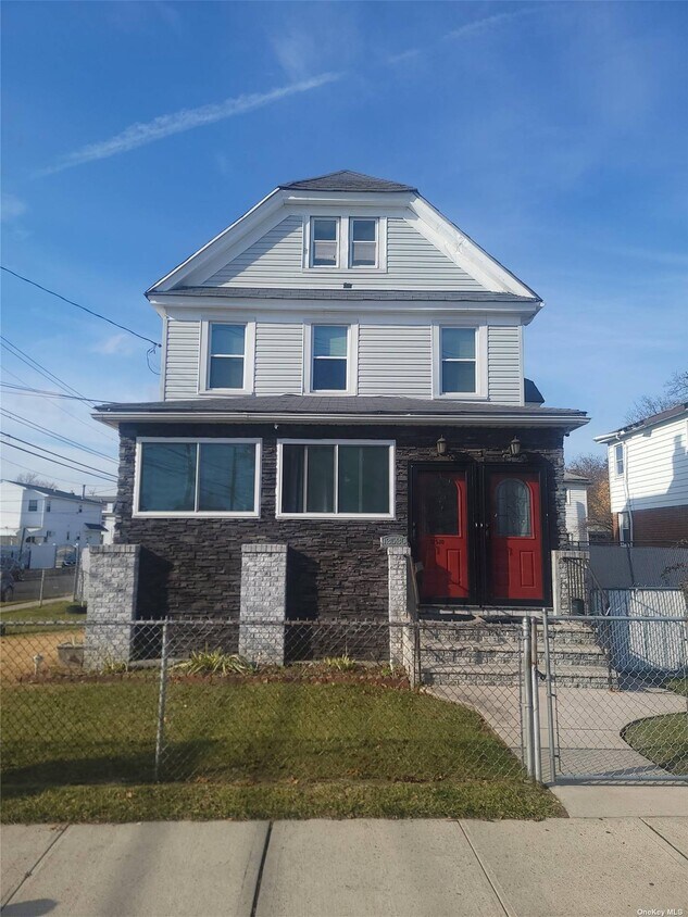Primary Photo - 135-30 136th Ave