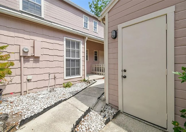 Building Photo - 9473 N Forest Hills Pl