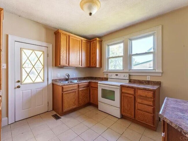Foto del edificio - 4967 Western Hills Ave