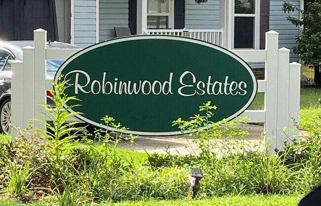 Foto del edificio - 6658 Vaughn Rd