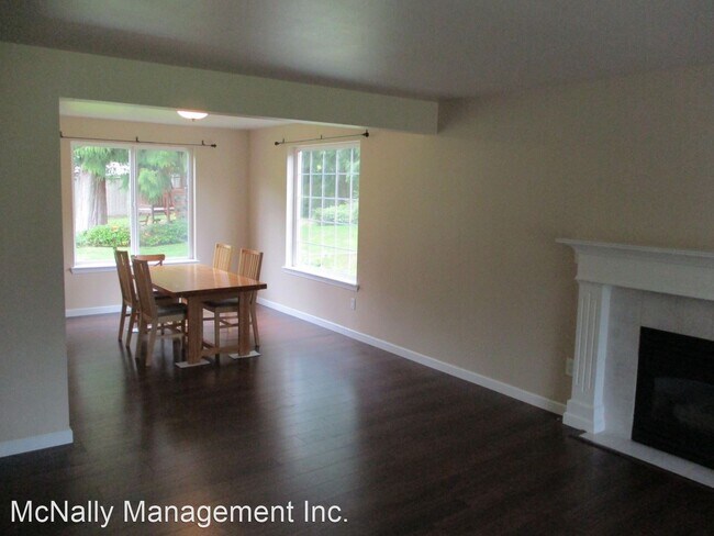 Foto del edificio - 3 br, 2.5 bath House - 14815 48th Ave NW