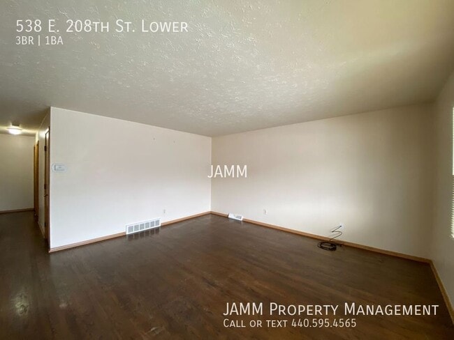 Building Photo - 538 E 208th St