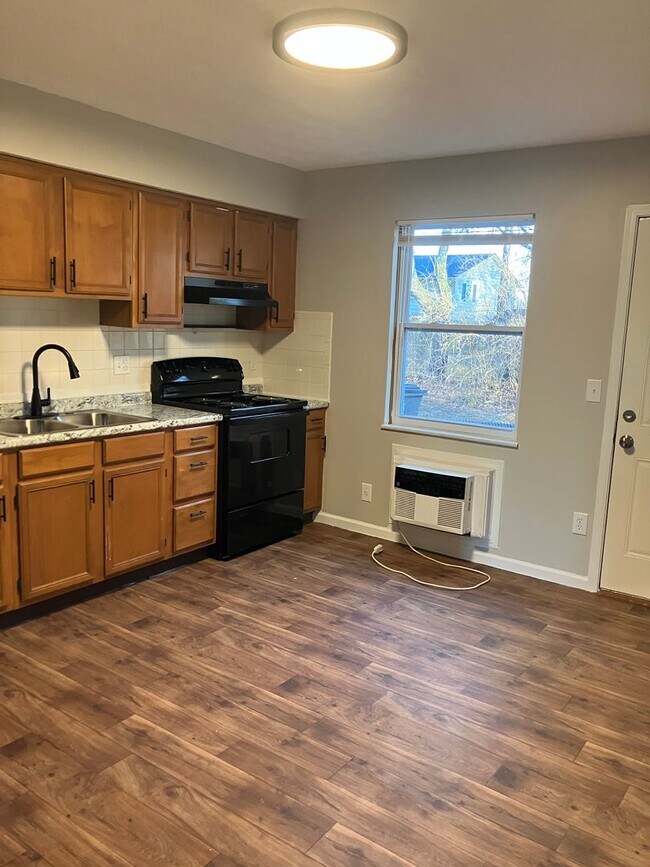 Foto del edificio - 2 Bedroom and 1.5 Bath Townhome - Troy, Ohio!