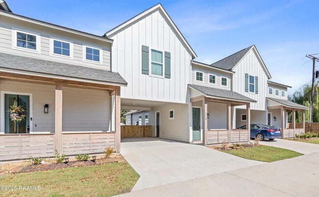 Building Photo - 119 Mayberry Grv St