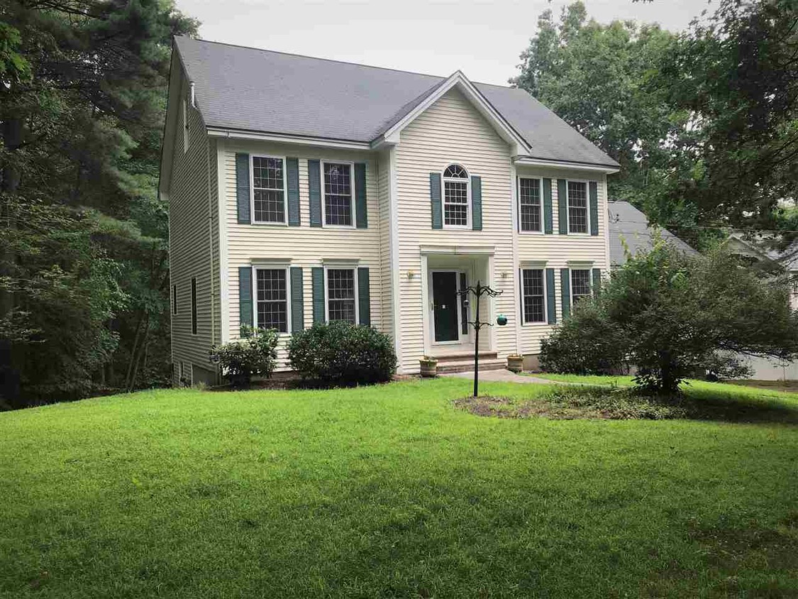 Foto principal - 36 Sylvan Dr