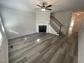 Building Photo - 208 W Sycamore St