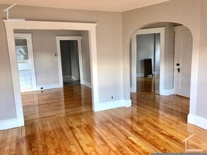 Building Photo - 130 Brooks St