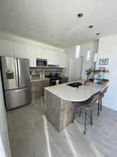 Building Photo - 172 Wentworth Dr