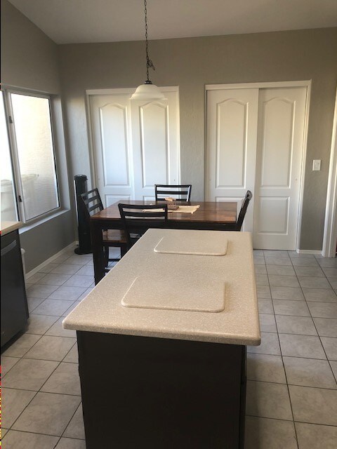 Building Photo - Single Family - Detached - Glendale, AZ