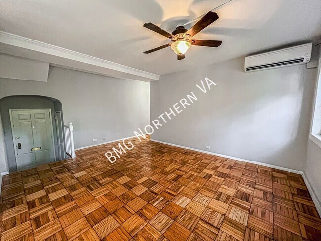 Foto del edificio - 1647 Fitzgerald Ln