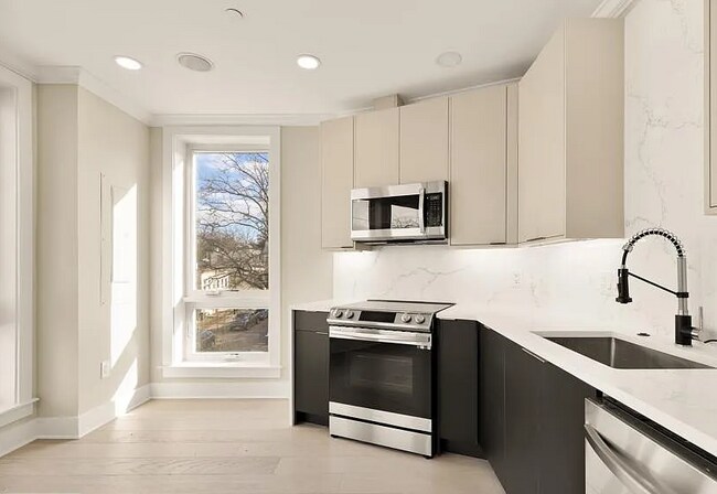 Foto del edificio - 2305 Nicholson St SE