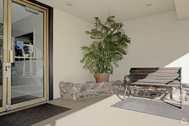 Interior Photo - Howard Crest