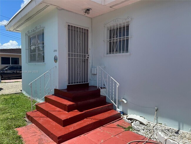 Foto del edificio - 1060 SW 29th Ave