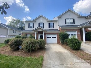 Building Photo - 5422 Waverly Lynn Ln