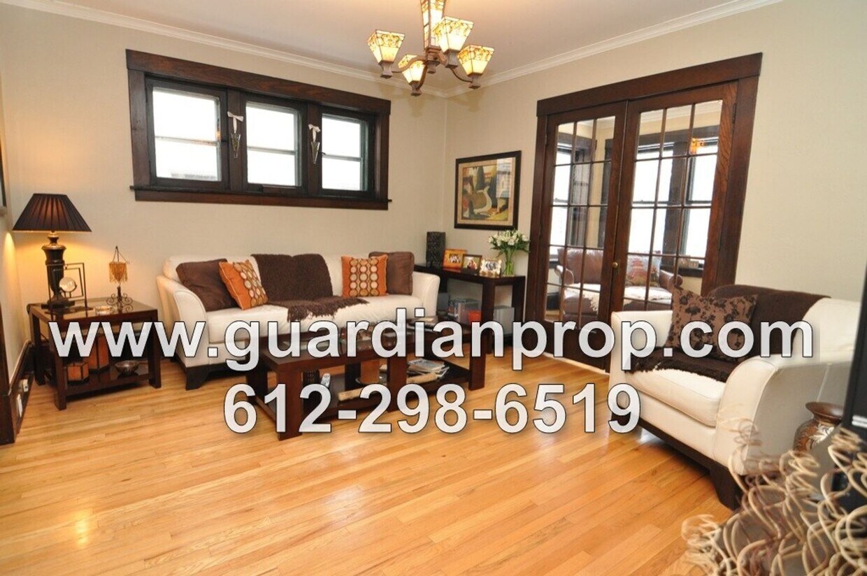 Primary Photo - Main Floor Condo Available Now in Merriam ...