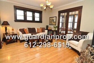 Building Photo - 1725 Hague Ave