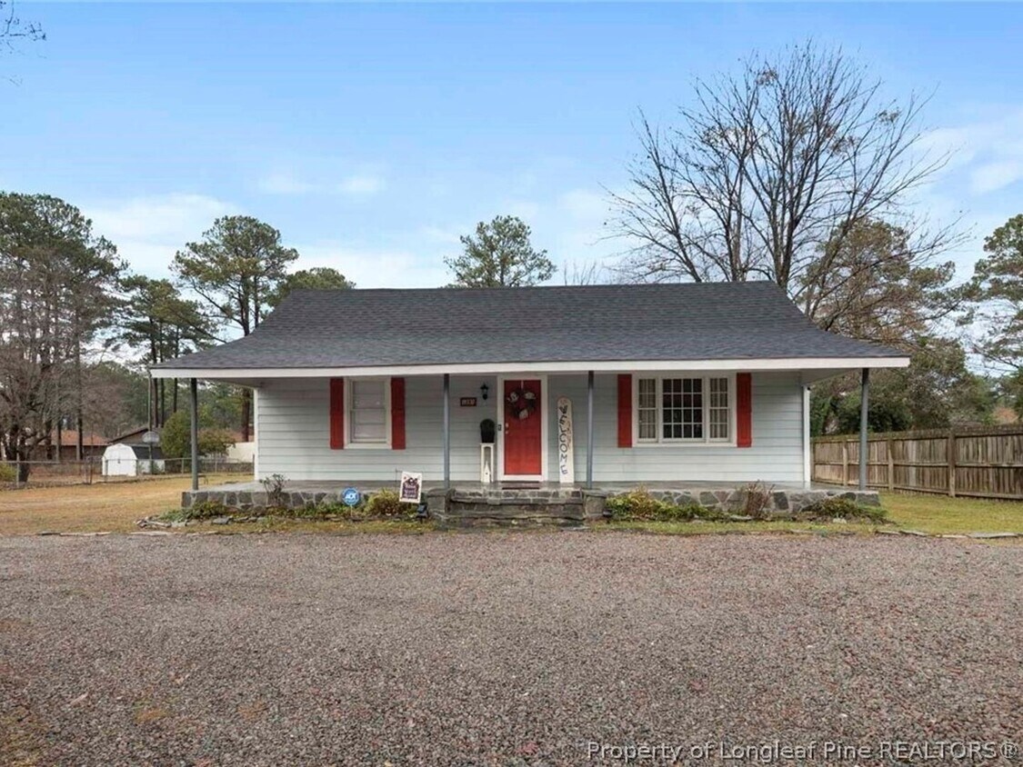 Foto principal - 3 Bedroom Single Family Home in Fayetteville