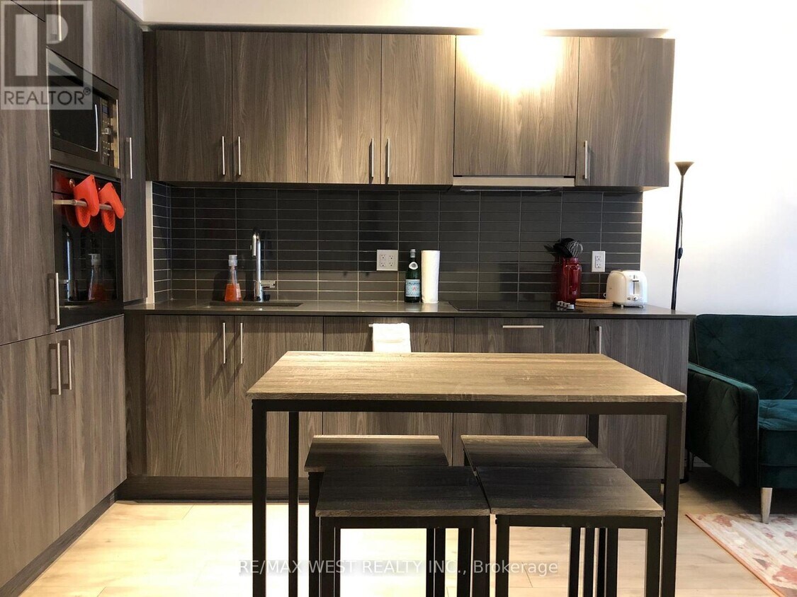 Photo principale - 576 Front St W