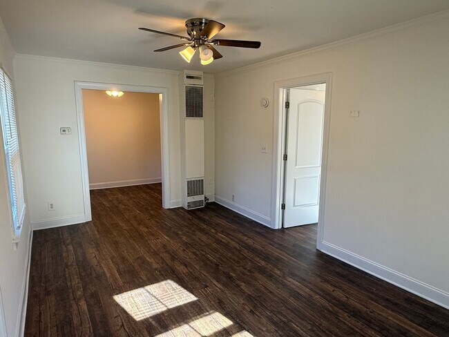 Foto del edificio - 2203 Highland St