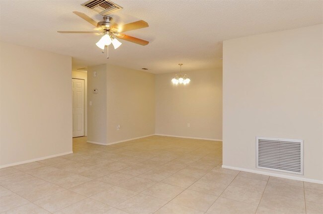 Foto del edificio - 6246 Sutherland Ave