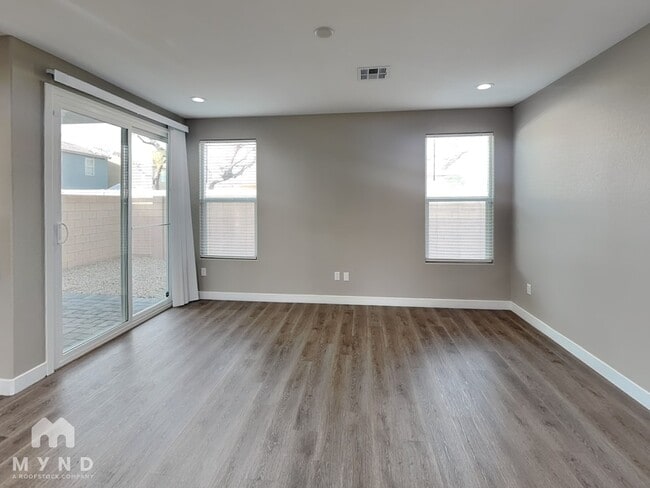 Building Photo - 3794 Paseo de Paz Ave