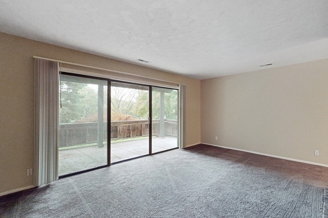 Building Photo - Fontenelle Hills