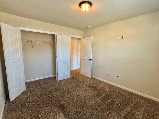 Building Photo - 2723 Morgan Glen Rd NE