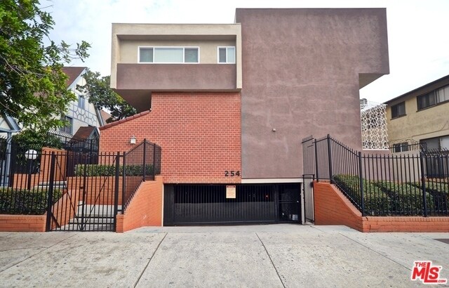 Primary Photo - 254 S Hobart Blvd