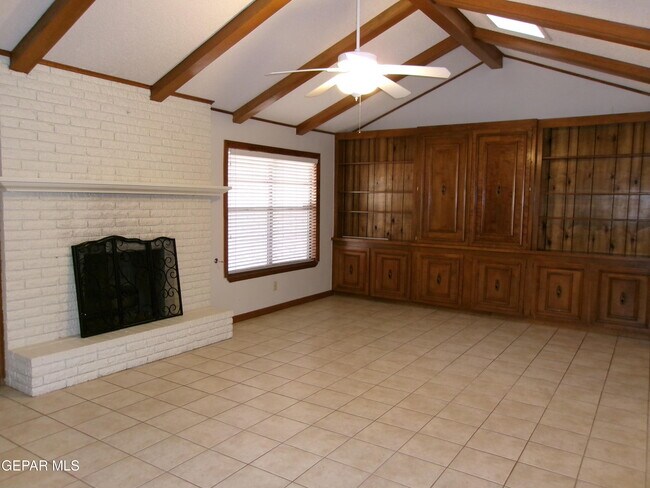 Foto del edificio - 6228 Los Altos Dr