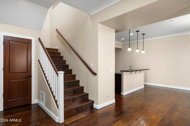 Foto del edificio - 4931 N Woodmere Fairway