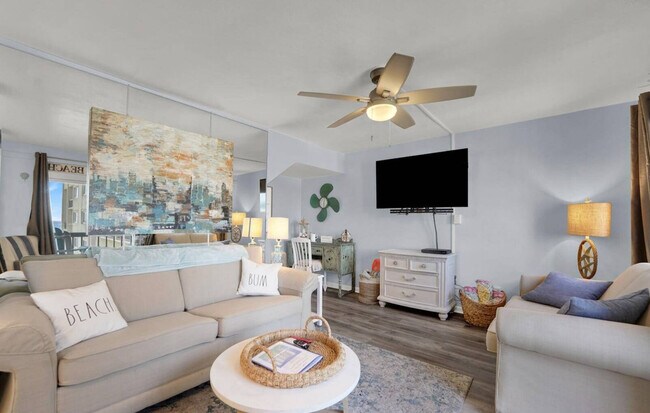 Foto del edificio - 23223 Front Beach Rd