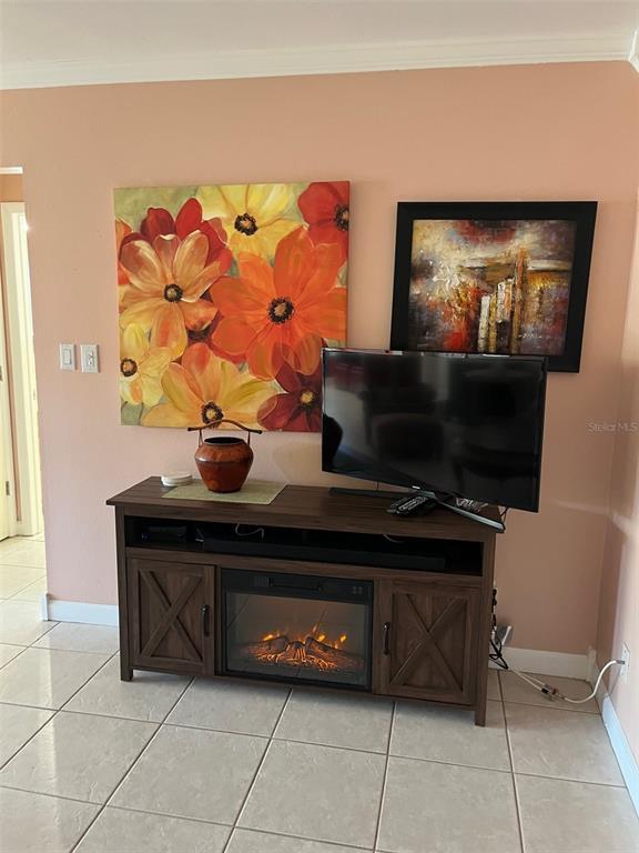 Foto del edificio - 8372 Candlewood Rd